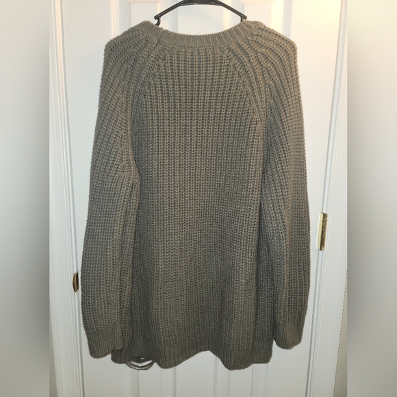 H&M Distressed Sweater - Picture 2 of 2